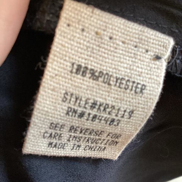 MOON RIVER BLACK BELLS SLEEVE FLOWY BLOUSE SIZE XS (PIT TO PIT 18 INCHES) 1233 - Picture 7 of 7